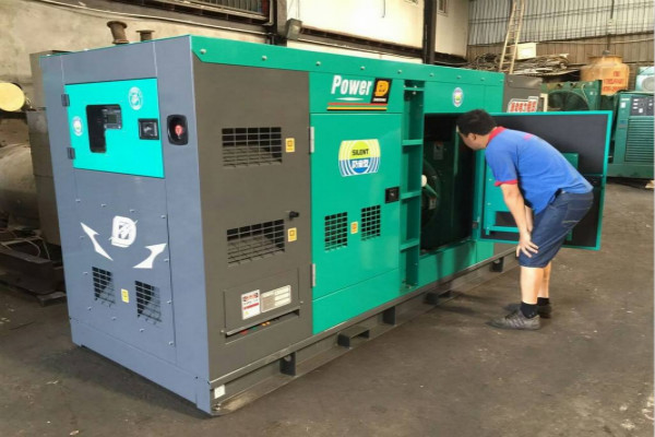 和平柴油發(fā)電機組出租費用介紹